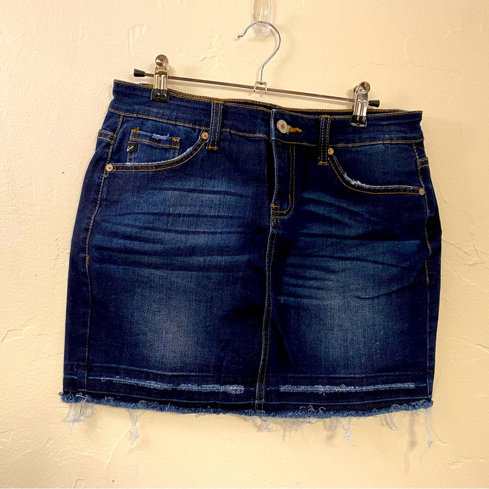 KanCan distressed mini denim skirt size medium